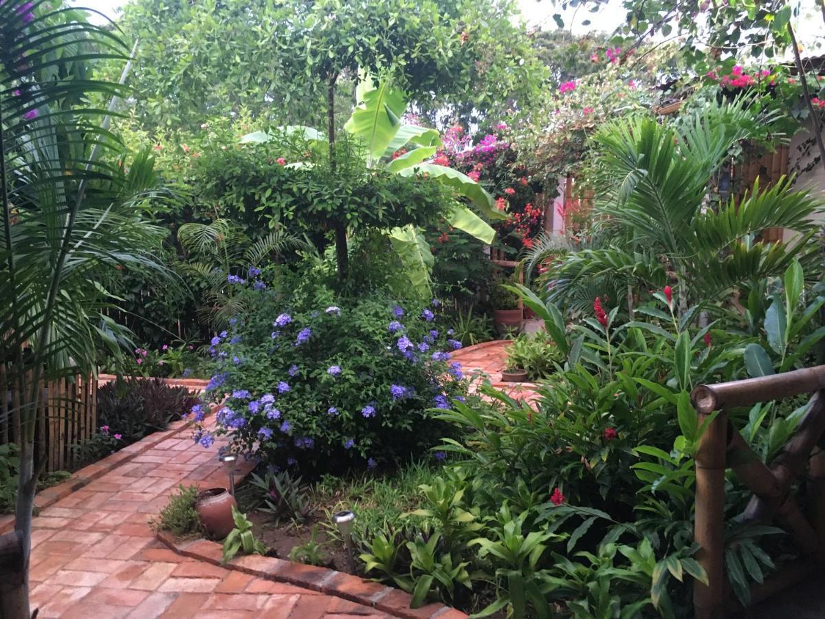 Casita Madame Ξενοδοχείο Puerto López Εξωτερικό φωτογραφία