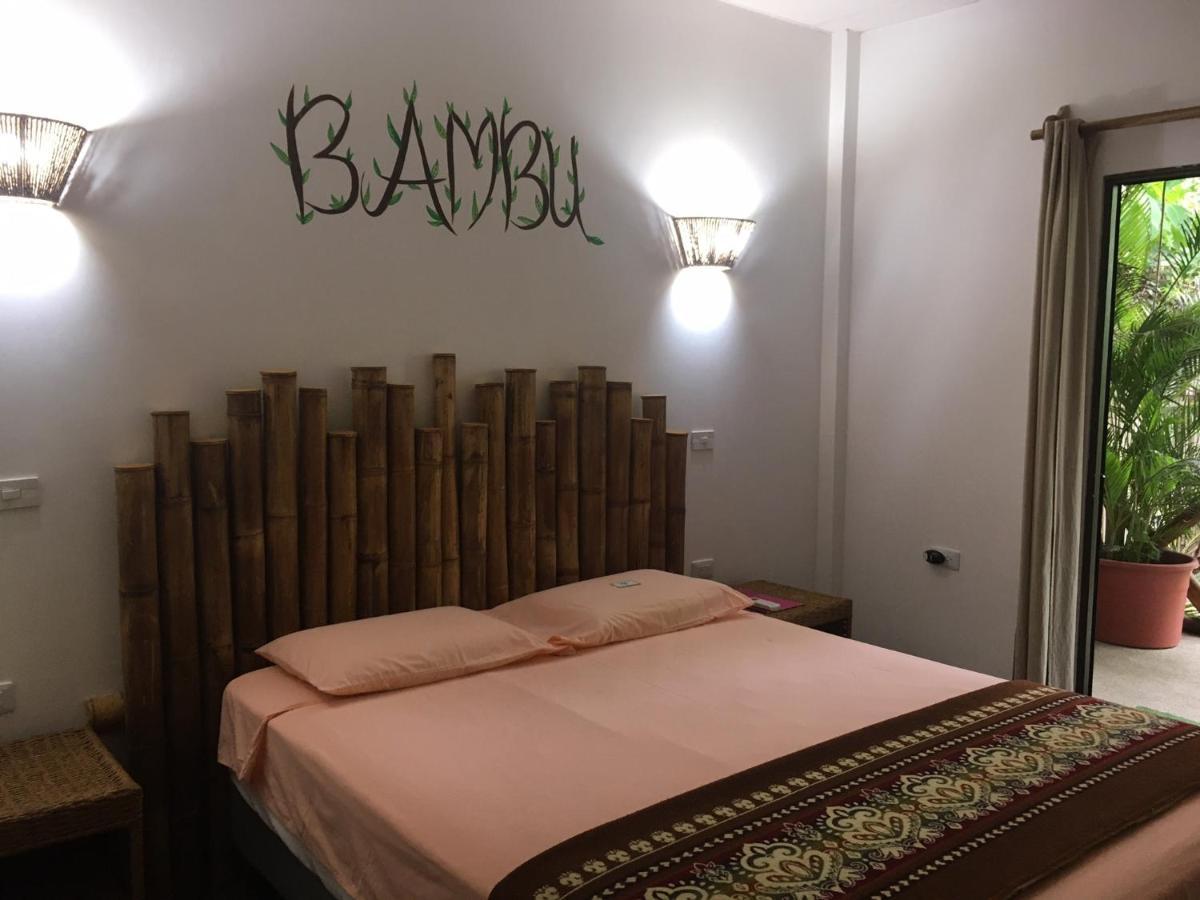 Casita Madame Ξενοδοχείο Puerto López Εξωτερικό φωτογραφία